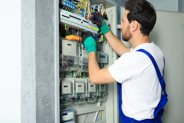Best Circuit Breaker Repair  in Cambridge, MN
